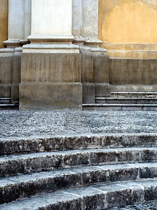 Pilaster andstone steps